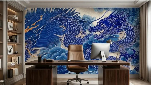Détail artistique du Papier Peint Dragon Chinois Bleu et Blanc illustrant un dragon en porcelaine aux contours délicats tracés à l'encre bleu saphir sur fond ivoire