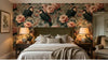 Rouleau déroulé de Papier Peint Toucan Chinoiserie Rose Poudré montrant la répétition harmonieuse des motifs de toucans exotiques, papillons et pivoines sur fond ivoire