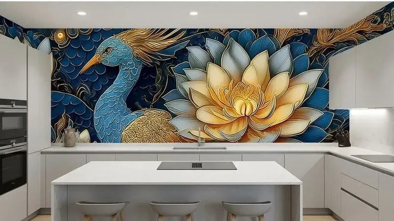 Vue d'ensemble d'un salon élégant orné du Papier Peint Dragon Bleu et Or aux Fleurs de Lotus couvrant un grand mur, créant une atmosphère orientale somptueuse et lumineuse
