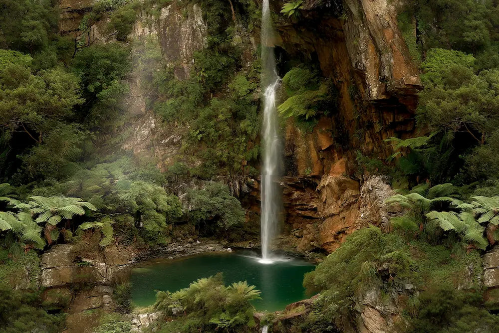 Motif .papier peint panoramique cascade