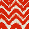Rouleau de Papier Peint Rouge Graphique Chevron Berlingot aux motifs géométriques audacieux en forme de chevrons rouge vif sur fond blanc élégant