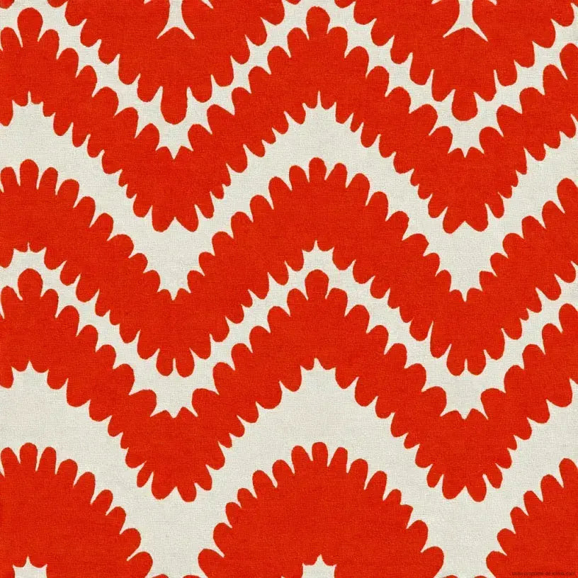 Rouleau de Papier Peint Rouge Graphique Chevron Berlingot aux motifs géométriques audacieux en forme de chevrons rouge vif sur fond blanc élégant