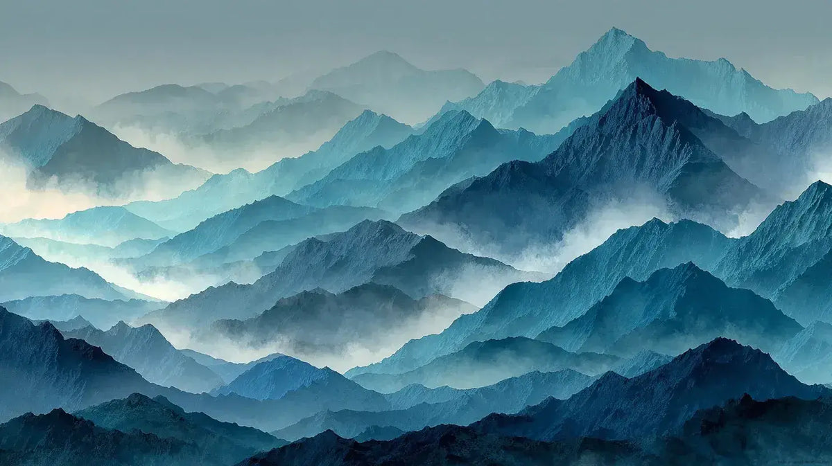 Papier peint mural représentant une majestueuse chaîne de montagnes peinte en aquarelle aux tons bleus et gris doux, évoquant la sérénité de la nature alpine