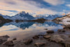 Papier peint panoramique lac vue sur les montagnes